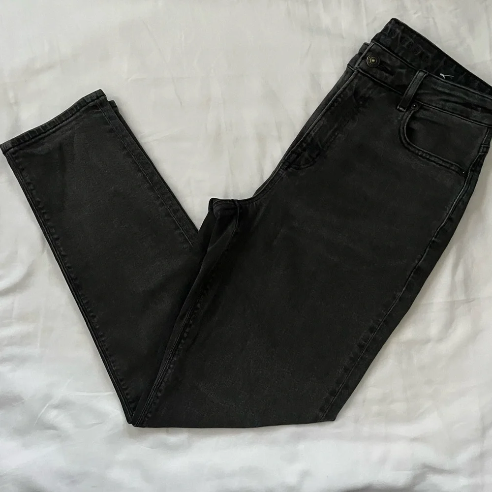 American Eagle Outfitters Black Straight Leg Jeans - Picture 1 of 2